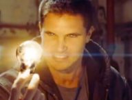 Le hacker peut contrôler l'intensité de la lampe // Source : Code 8 / Colony Pictures