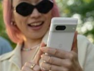 Le Google Pixel 7 n'a pas de zoom optique, il se contente d'un agrandissement numérique grâce à son capteur de 50 Mpix. Il est aussi plus petit (6,3 pouces au lieu de 6,7). // Source : Google