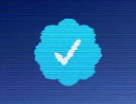 De nombreux phishings ciblent les comptes certifiés sur Twitter // Source : Montage Numerama