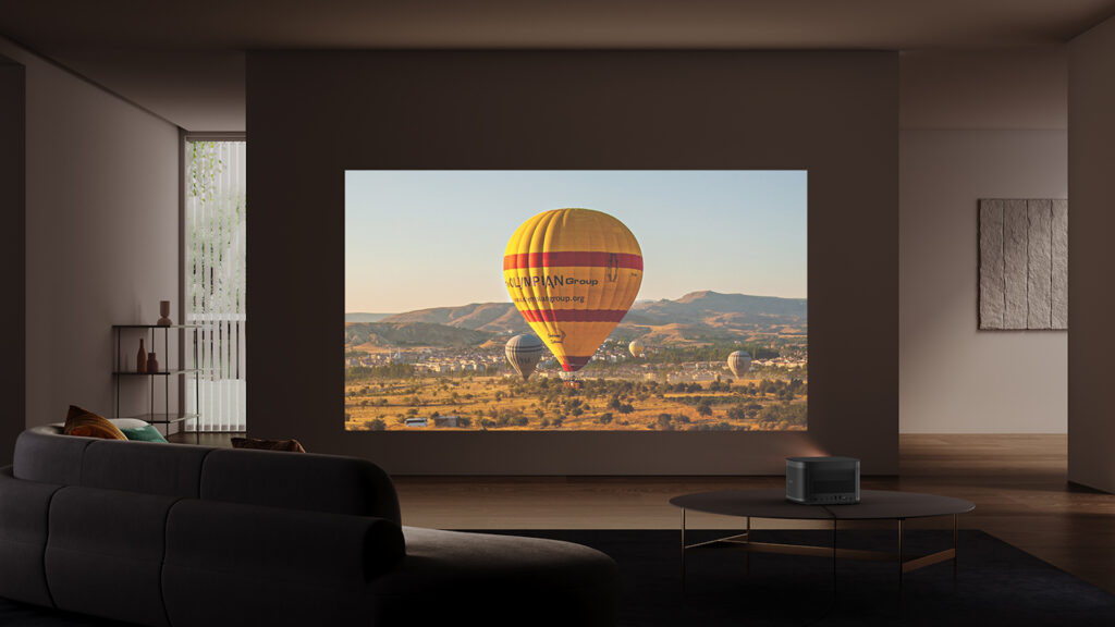 Le XGIMI Horizon Pro peut projeter en 4K avec une diagonale de 200 pouces. // Source : XGIMI. Le XGIMI Horizon Pro peut projeter en 4K avec une diagonale de 200 pouces. // Source : XGIMI.
