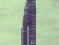 Le SLS. // Source : Flickr/CC/NASA/Aubrey Gemignani ; modifications Canva