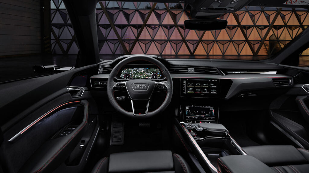 Intérieur du Audi Q8 e-tron // Source : Audi Intérieur du Audi Q8 e-tron // Source : Audi