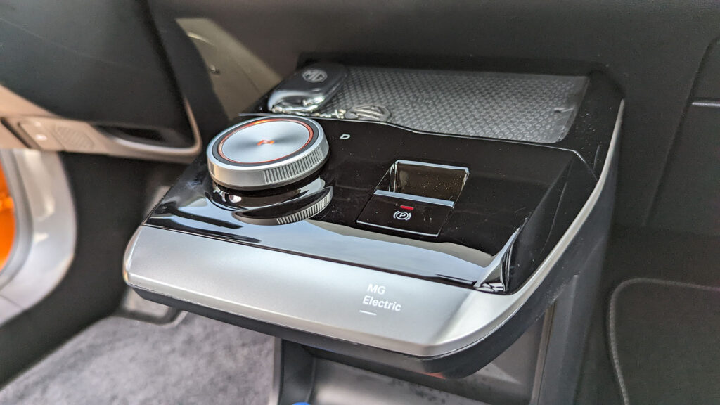 MG4 : zoom sur la console flottante // Source : Raphaelle Baut MG4 : zoom sur la console flottante // Source : Raphaelle Baut