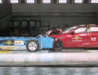 Tesla Model S lors des crash-tests Euro NCAP // Source : Euro NCAP