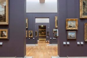 Source : Louvre / Pinterest Source : Louvre / Pinterest