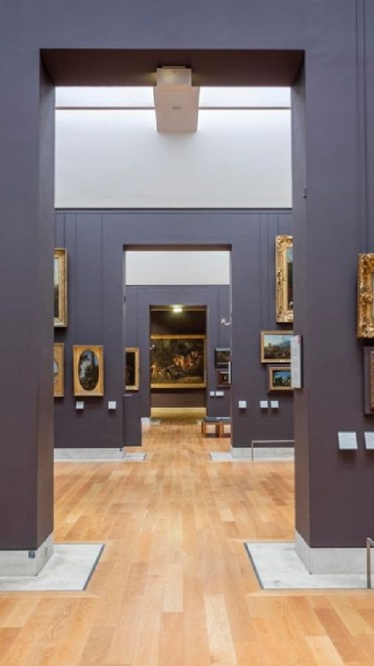 Source : Louvre / Pinterest Source : Louvre / Pinterest