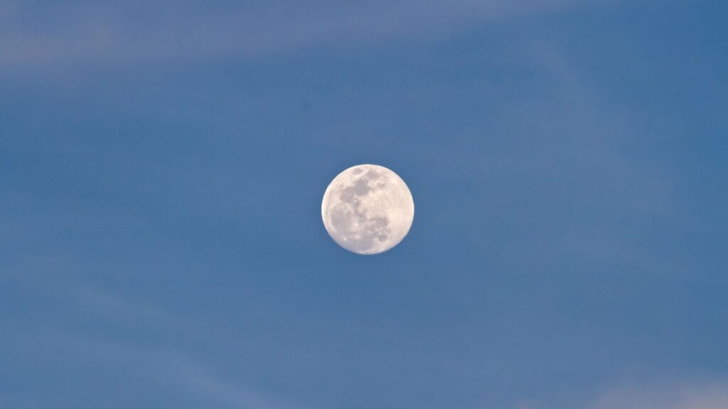 La Lune. // Source : Canva La Lune. // Source : Canva