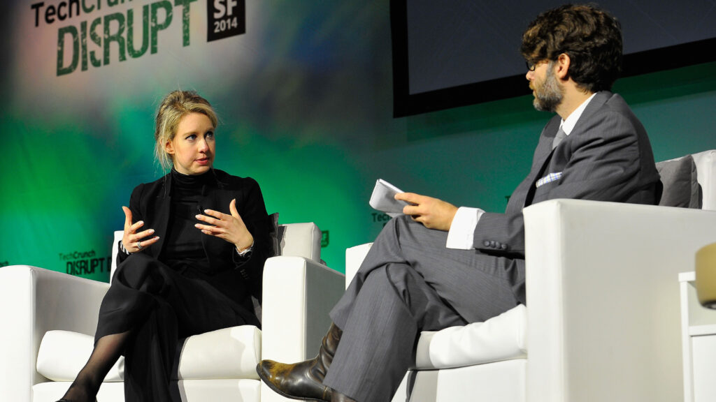 En 2014, Elizabeth Holmes était considérée par beaucoup comme la nouvelle Steve Jobs. // Source : Wikimedia Commons En 2014, Elizabeth Holmes était considérée par beaucoup comme la nouvelle Steve Jobs. // Source : Wikimedia Commons