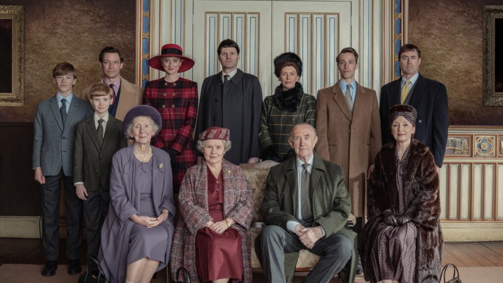 Le nouveau casting de The Crown au grand complet // Source : Netflix Le nouveau casting de The Crown au grand complet // Source : Netflix