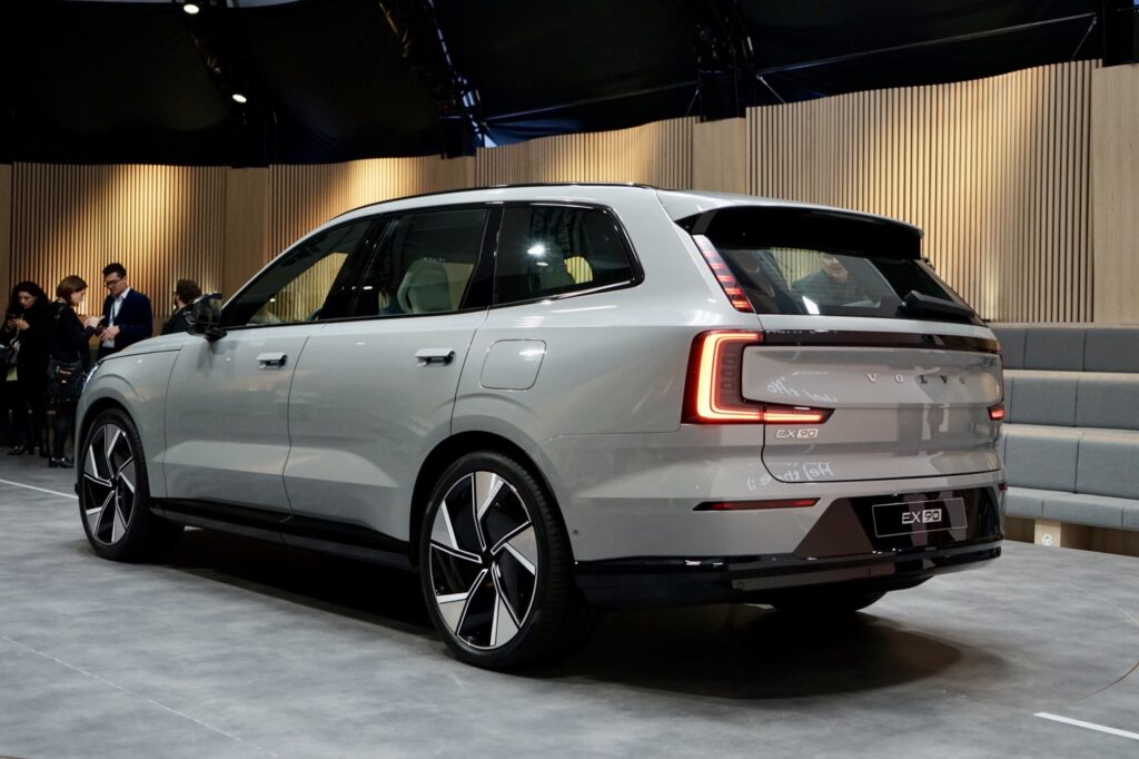 Volvo EX90 // Source : Ulrich Rozier pour Numerama Vroom Volvo EX90 // Source : Ulrich Rozier pour Numerama Vroom
