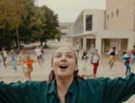 On chante et on danse en permanence dans Reusss // Source : France TV Slash