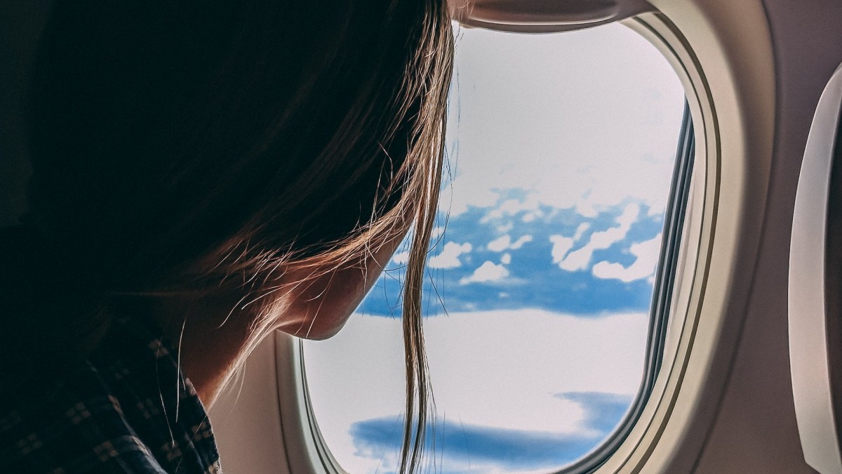 Passagère d'avion. // Source : Pexels Passagère d'avion. // Source : Pexels