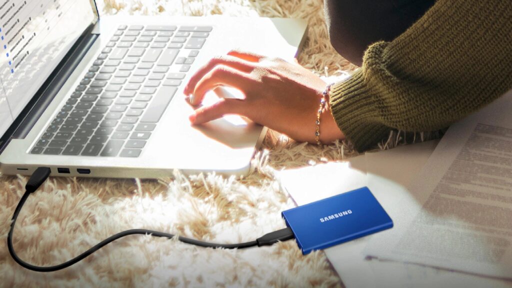 Le T7 existe en plusieurs coloris // Source : Samsung Le T7 existe en plusieurs coloris // Source : Samsung