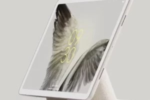 La Pixel Tablet dispose d'un support qui la transforme en enceinte connectée. // Source : Google