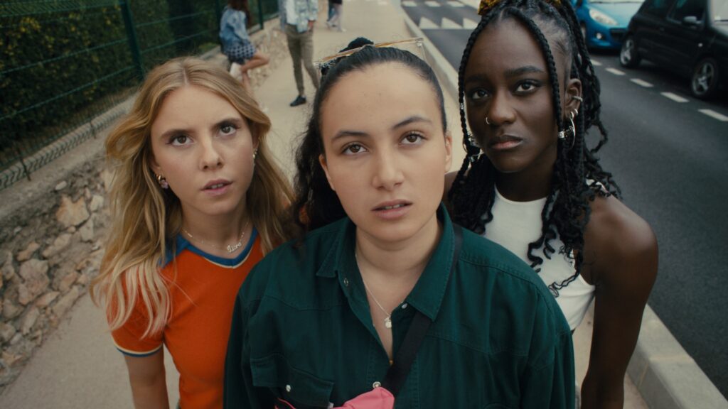 Le trio d'actrices de Reusss est épatant // Source : France TV Slash Le trio d'actrices de Reusss est épatant // Source : France TV Slash