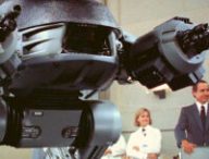 Dans Robocop, on déploie des robots tueurs dans la police. // Source : Robocop / orion pictures Dans Robocop, on déploie des robots tueurs dans la police. // Source : Robocop / orion pictures