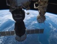 Le vaisseau Soyouz MS-22 sur l'ISS. // Source : Flickr/CC/Nasa Johnson (photo recadrée et modifiée avec Canva) Le vaisseau Soyouz MS-22 sur l'ISS. // Source : Flickr/CC/Nasa Johnson (photo recadrée et modifiée avec Canva)