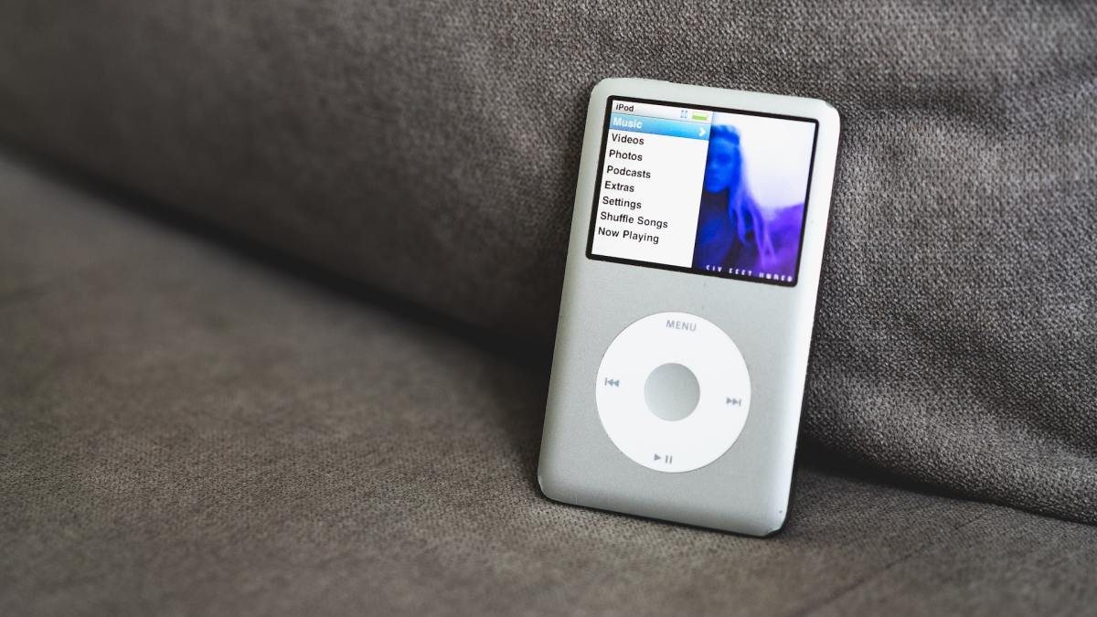Un iPod // Source : Andres Urena / Unsplash Un iPod // Source : Andres Urena / Unsplash