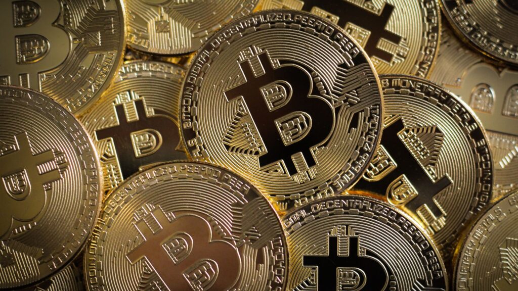 Le bitcoin, la plus connue des crypto-monnaies // Source : Canva Le bitcoin, la plus connue des crypto-monnaies // Source : Canva