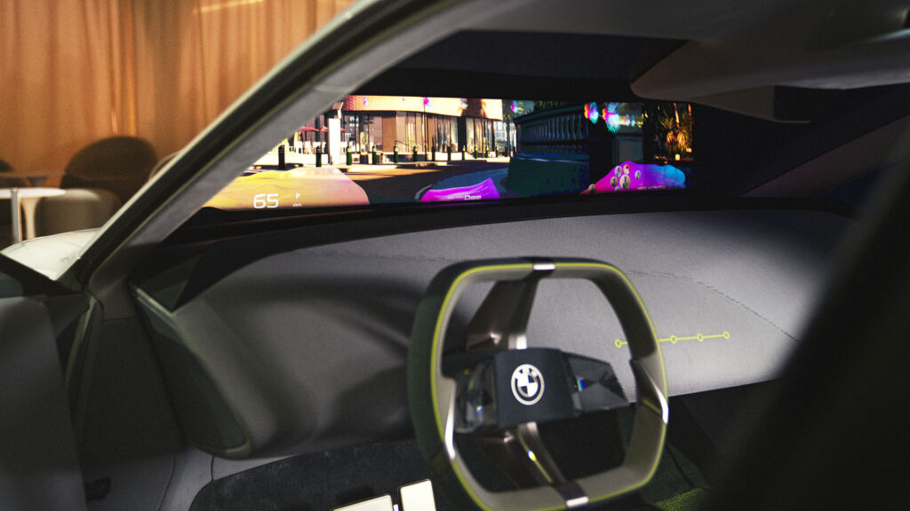 Réalité mixte sur le parebrise du concept i Vision Dee // Source : BMW Réalité mixte sur le parebrise du concept i Vision Dee // Source : BMW