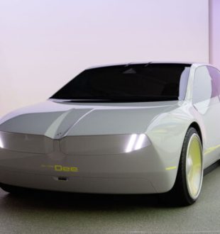 BMW i Vision Dee en attente // Source : BMW BMW i Vision Dee en attente // Source : BMW