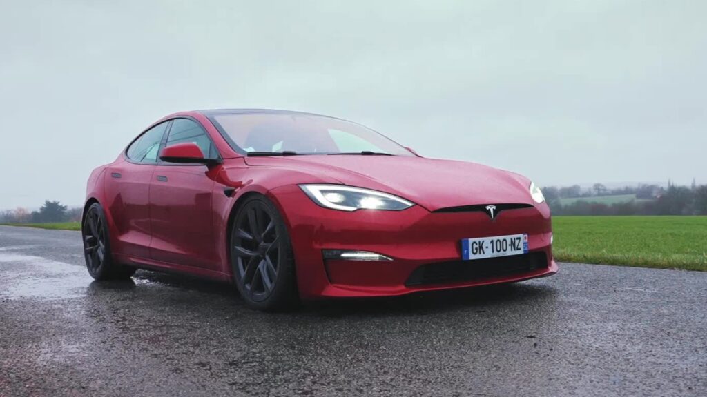 Tesla Model S Plaid // Source : Thomas Ancelle pour Numerama Tesla Model S Plaid // Source : Thomas Ancelle pour Numerama