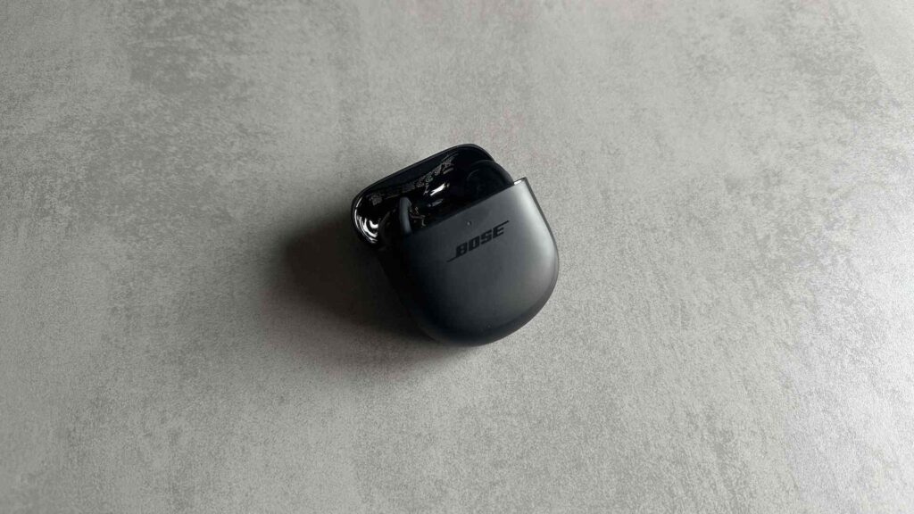 Écouteurs QuietComfort Earbuds II // Source : Maxime Claudel pour Numerama Écouteurs QuietComfort Earbuds II // Source : Maxime Claudel pour Numerama