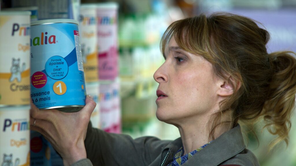 La journaliste Claire Lancel enquête sur l'entreprise Vitalia // Source : Arte La journaliste Claire Lancel enquête sur l'entreprise Vitalia // Source : Arte