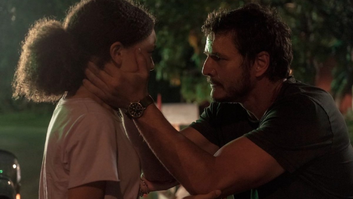 Sarah et Joel dans la série The Last of Us. // Source : HBO Sarah et Joel dans la série The Last of Us. // Source : HBO