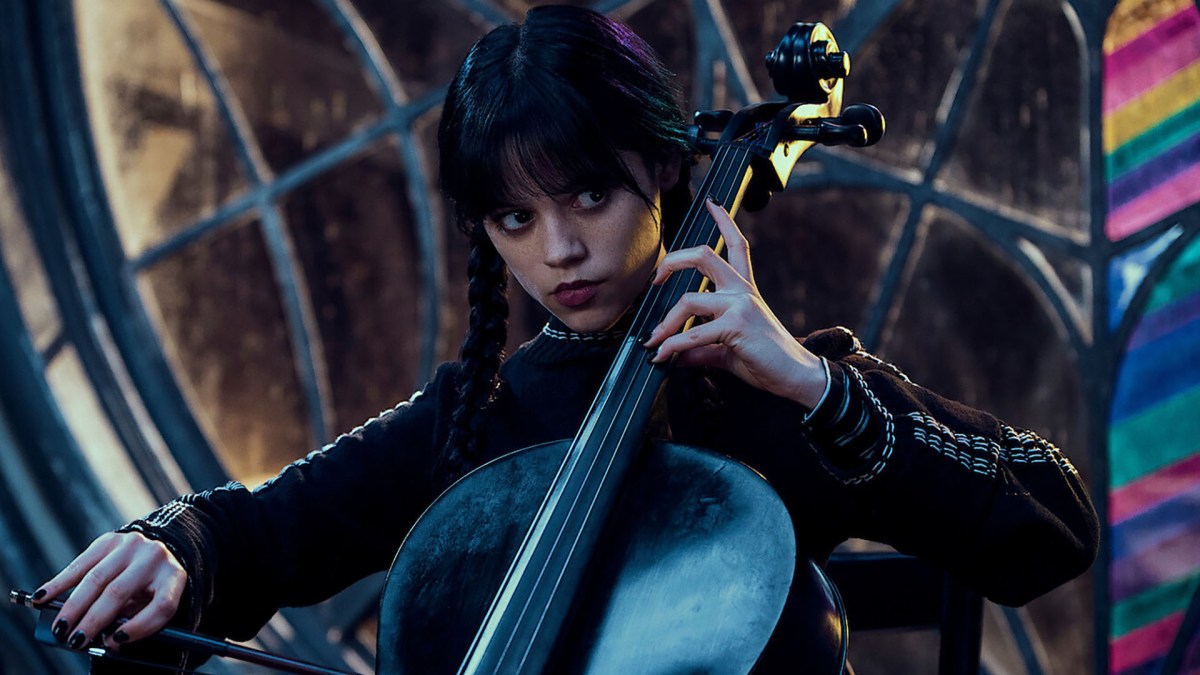 Mercredi et son fameux violoncelle // Source : Netflix Mercredi et son fameux violoncelle // Source : Netflix