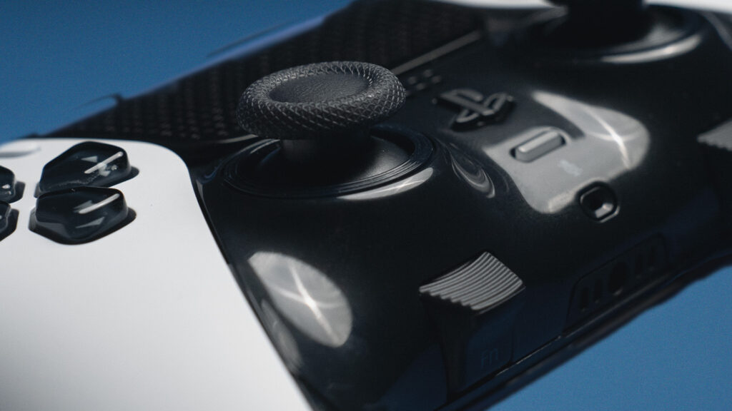 La DualSense Edge de Sony pour PS5 // Source : Thomas Ancelle pour Numerama La DualSense Edge de Sony pour PS5 // Source : Thomas Ancelle pour Numerama