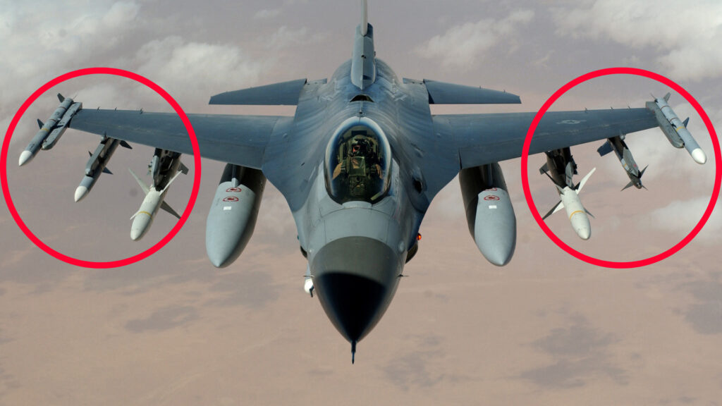 Le débat portait sur le déploiement de missiles sur différents ports du modèle F-16A. // Source : Wikimedia Commons Le débat portait sur le déploiement de missiles sur différents ports du modèle F-16A. // Source : Wikimedia Commons