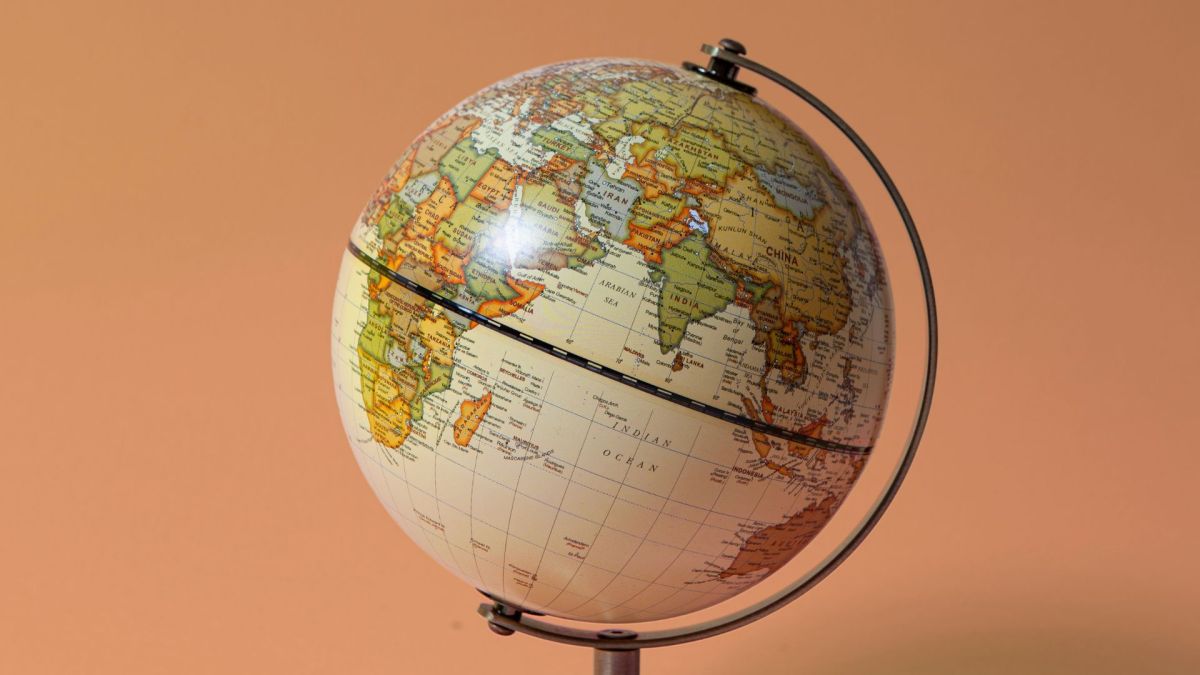 Un globe terrestre. // Source : Canva Un globe terrestre. // Source : Canva