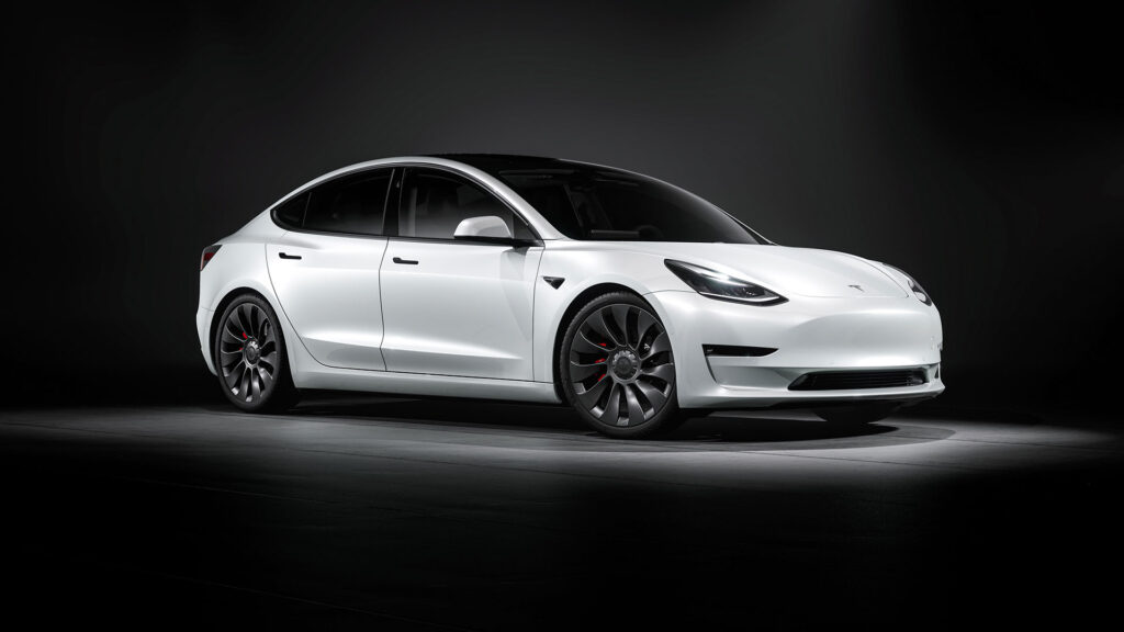 Tesla Model 3 // Source : Tesla Tesla Model 3 // Source : Tesla