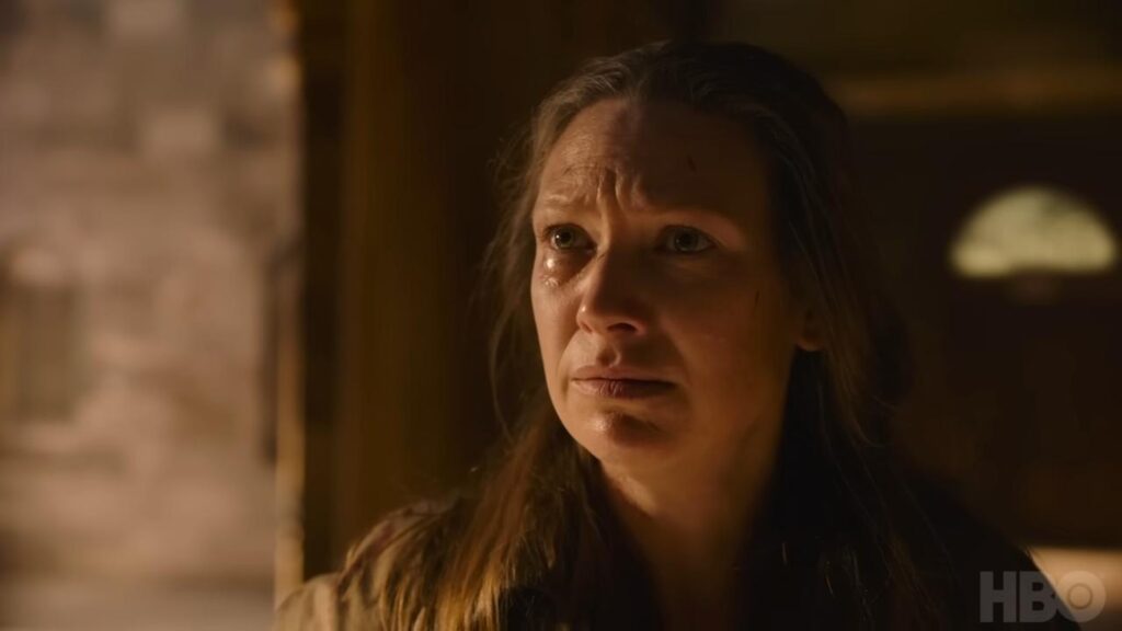 Anna Torv incarne Tess dans The Last of Us // Source : HBO Anna Torv incarne Tess dans The Last of Us // Source : HBO