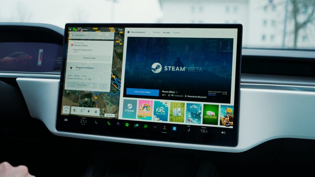 L’application Steam dans une Tesla Model S Plaid // Source : Thomas Ancelle pour Numerama L’application Steam dans une Tesla Model S Plaid // Source : Thomas Ancelle pour Numerama