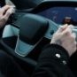 Le volant Yoke de la Tesla Model S Plaid // Source : Thomas Ancelle pour Numerama