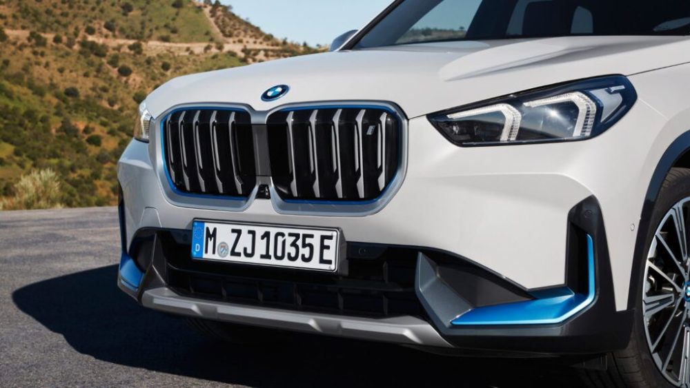 Avant de la BMW iX1 // Source : BMW Avant de la BMW iX1 // Source : BMW