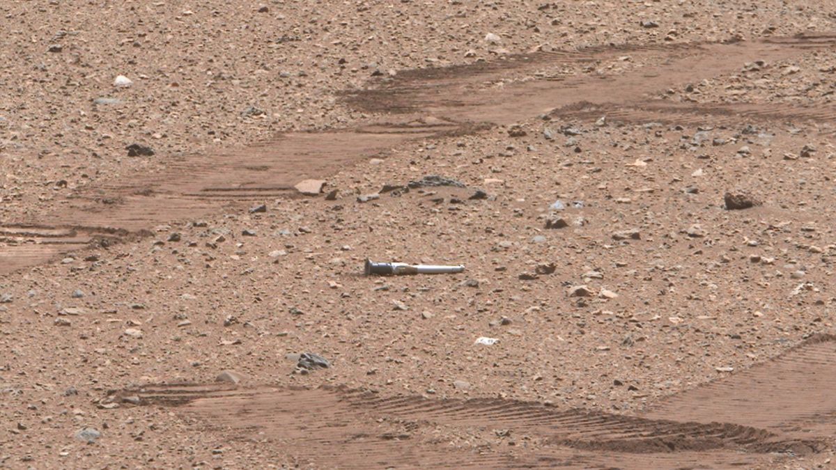 Un échantillon déposé sur Mars. // Source : Flickr/CC/Kevin Gill (photo recadrée) Un échantillon déposé sur Mars. // Source : Flickr/CC/Kevin Gill (photo recadrée)