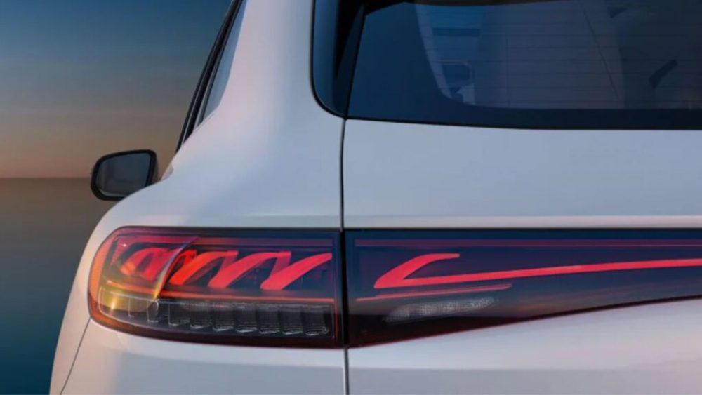 Feu arrière gauche de la Mercedes EQS SUV // Source : Mercedes Feu arrière gauche de la Mercedes EQS SUV // Source : Mercedes