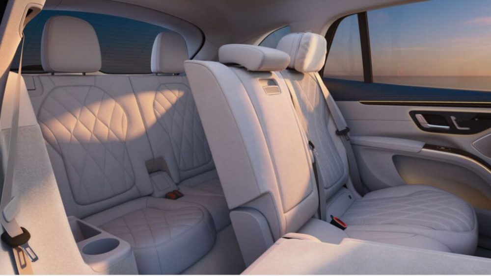 L'habitacle spacieux et confortable de la Mercedes EQS SUV // Source : Mercedes L'habitacle spacieux et confortable de la Mercedes EQS SUV // Source : Mercedes