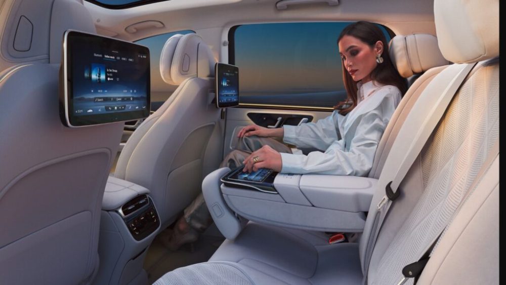 La banquette arrière du Mercedes EQS SUV // Source : Mercedes La banquette arrière du Mercedes EQS SUV // Source : Mercedes