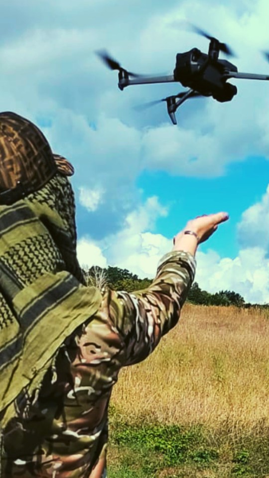 Un soldat formé au pilotage de drone. // Source : Anton Frolov
