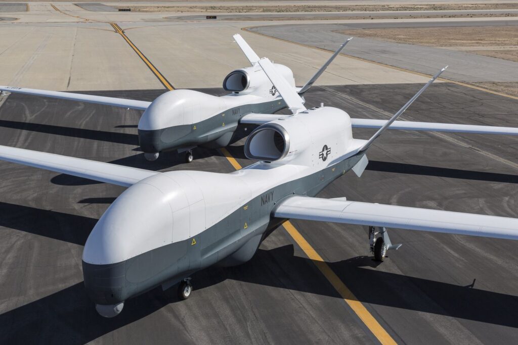 Le Global Hawk, un modèle haute altitude longue endurance, de l'armée américaine. // Source : US NAVY Le Global Hawk, un modèle haute altitude longue endurance, de l'armée américaine. // Source : US NAVY