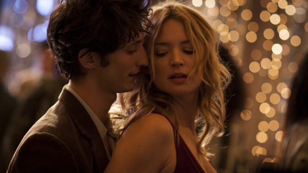 Virginie Efira et Pierre Niney dans 20 ans d'écart // Source : EuropaCorp Distribution Virginie Efira et Pierre Niney dans 20 ans d'écart // Source : EuropaCorp Distribution