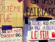 Des affiches lors de la grève féministe du 8 mars 2022 // Source : Journal L'Humanité / YouTube