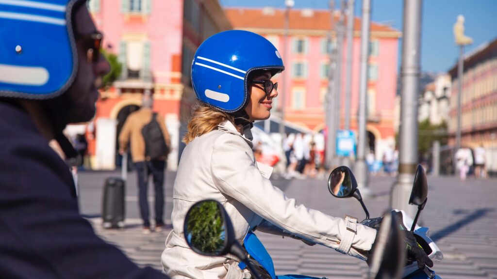 Cityscoot sur la Place Massena, c’est fini. // Source : Cityscoot Cityscoot sur la Place Massena, c’est fini. // Source : Cityscoot