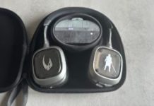 Casque gaming Logitech Astro A30 « The Mandalorian » // Source : Maxime Claudel pour Numerama Casque gaming Logitech Astro A30 « The Mandalorian » // Source : Maxime Claudel pour Numerama