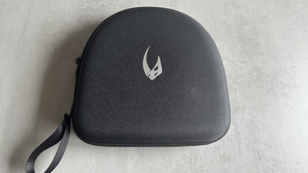 Casque gaming Logitech Astro A30 « The Mandalorian » // Source : Maxime Claudel pour Numerama Casque gaming Logitech Astro A30 « The Mandalorian » // Source : Maxime Claudel pour Numerama