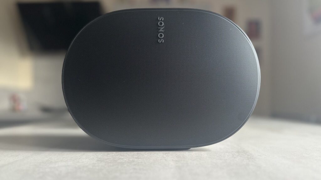 La Sonos Era 300, vue de face // Source : Maxime Claudel pour Numerama La Sonos Era 300, vue de face // Source : Maxime Claudel pour Numerama